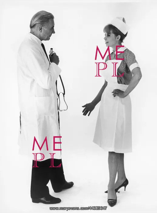 : DOCTOR & NURSE 1960S : DOCTOR & NURSE 1960S