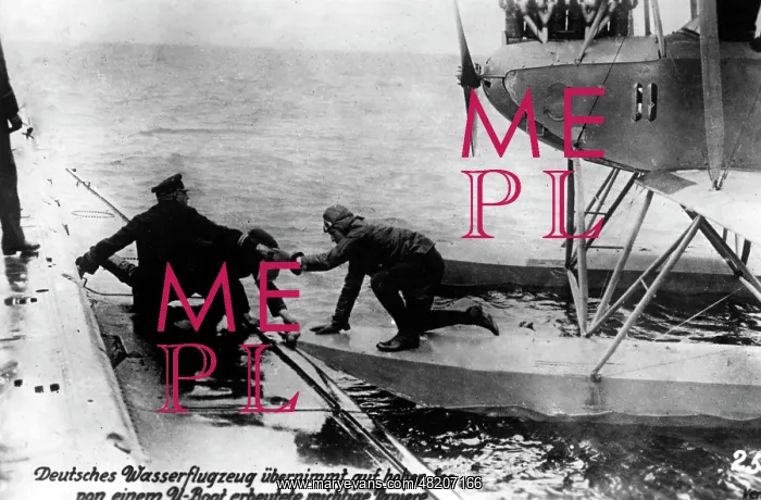 : Document transfer during the submarine warfare in World War : Document transfer during the submarine warfare in World War