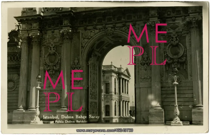  : Dolmabahce Palace, Istanbul - View through the gates