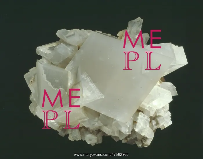 : Dolomite. A specimen of the mineral dolomite (calcium magnesium carbonate) : Dolomite. A specimen of the mineral dolomite (calcium magnesium carbonate)