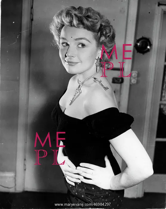 : Dolores Dorn : Dolores Dorn