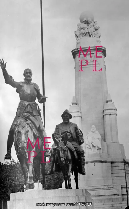 : DON QUIXOTE STATUE : DON QUIXOTE STATUE