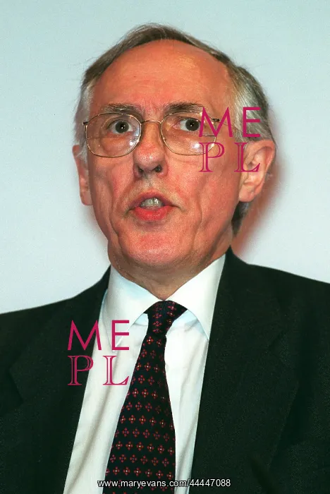 : Donald Dewar MP : Donald Dewar MP