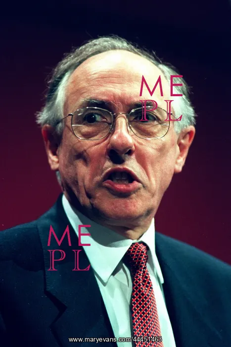  : Donald Dewar MP