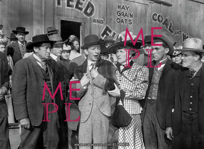 : Donald O'Connor - Marjorie Main - Man - Actor - Celebrity : Donald O'Connor - Marjorie Main - Man - Actor - Celebrity