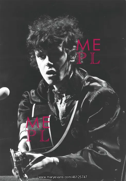 : Donovan, Scottish singer songwriter : Donovan, Scottish singer songwriter