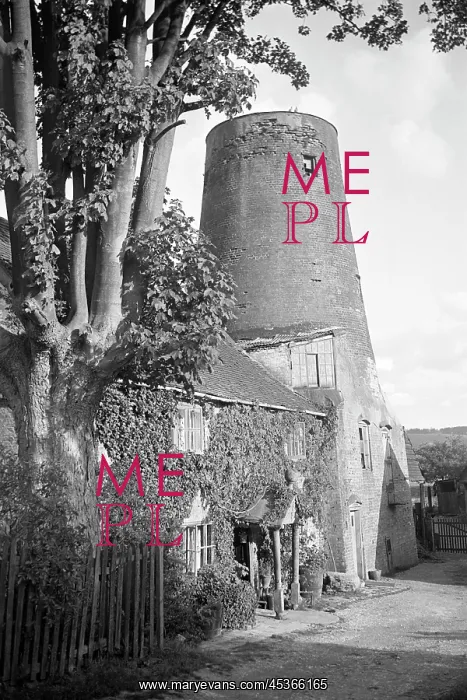 : Doolittle Windmill, Bedfordshire : Doolittle Windmill, Bedfordshire