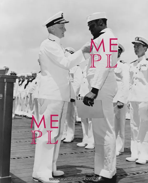 : Doris Dorie Miller (1919-1943), receives ? : Doris Dorie Miller (1919-1943), receives ?