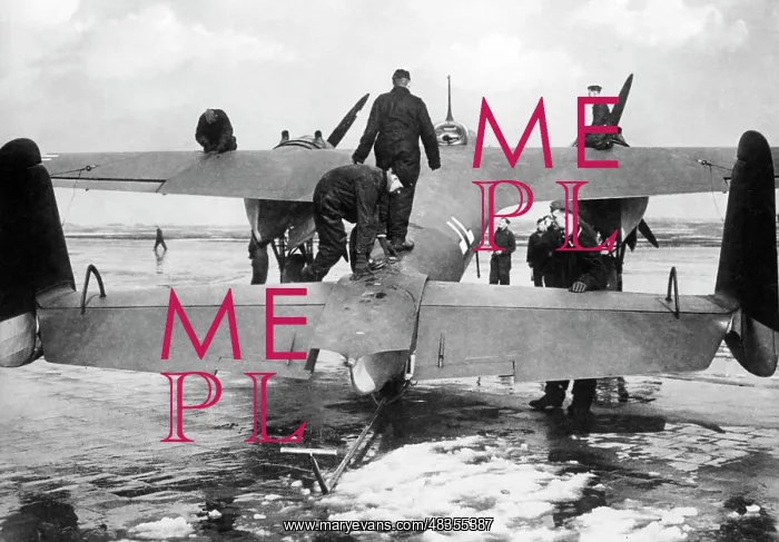 : Dornier Do 17 fighter plane presumably in the 1930s : Dornier Do 17 fighter plane presumably in the 1930s