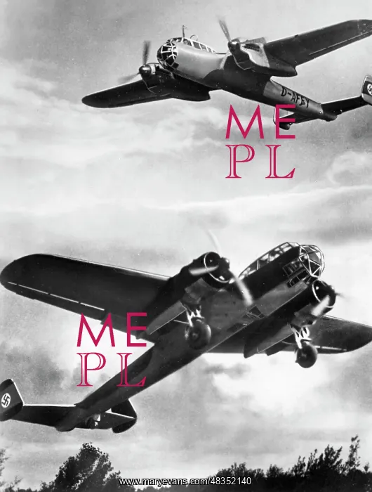 : Dornier Do 215 and Do 17 combat aircrafts : Dornier Do 215 and Do 17 combat aircrafts