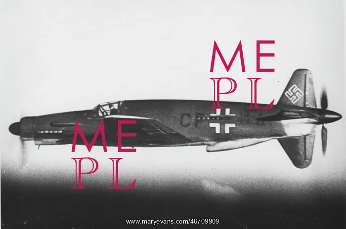 : Dornier Do 335A -a rare cine still of the first of its : Dornier Do 335A -a rare cine still of the first of its