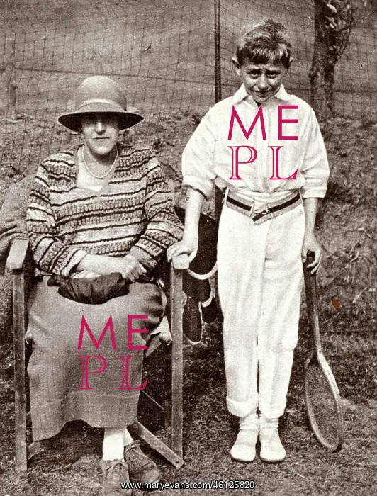 : Dorothea Lambert Chambers and son Graham at Frinton : Dorothea Lambert Chambers and son Graham at Frinton