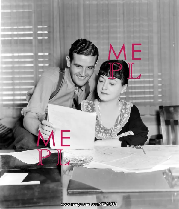 : DOROTHY PARKER and her husband, Alan Campbell, ? : DOROTHY PARKER and her husband, Alan Campbell, ?