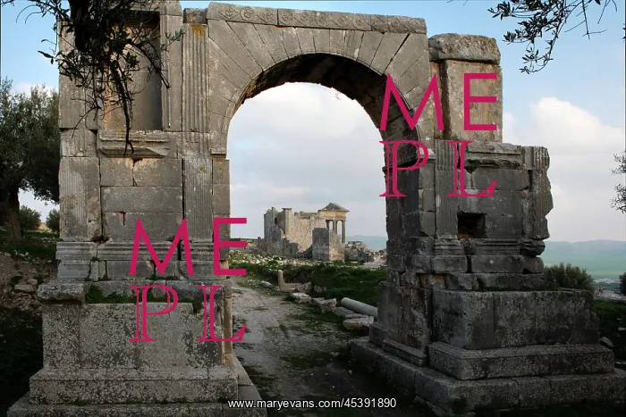 : Dougga. General view of the Arch of Alexander Severus : Dougga. General view of the Arch of Alexander Severus
