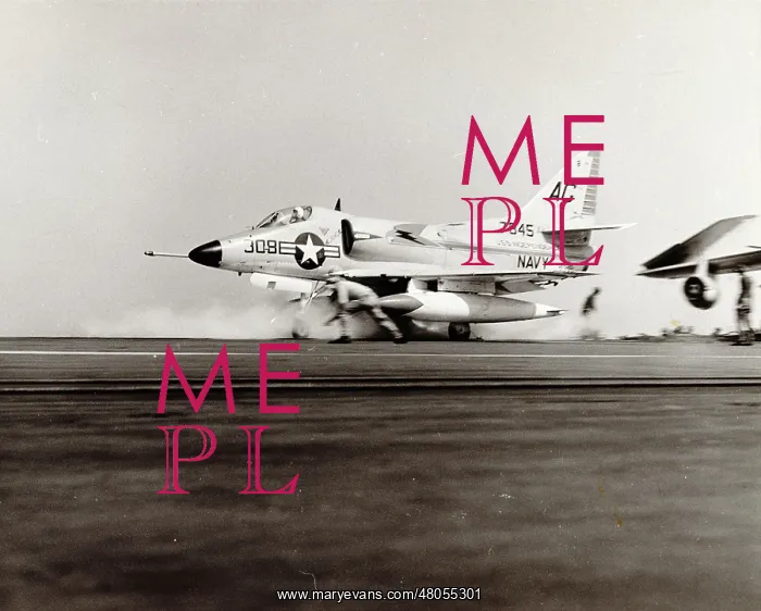 : A Douglas A-4C Skyhawk 147845 departs : A Douglas A-4C Skyhawk 147845 departs