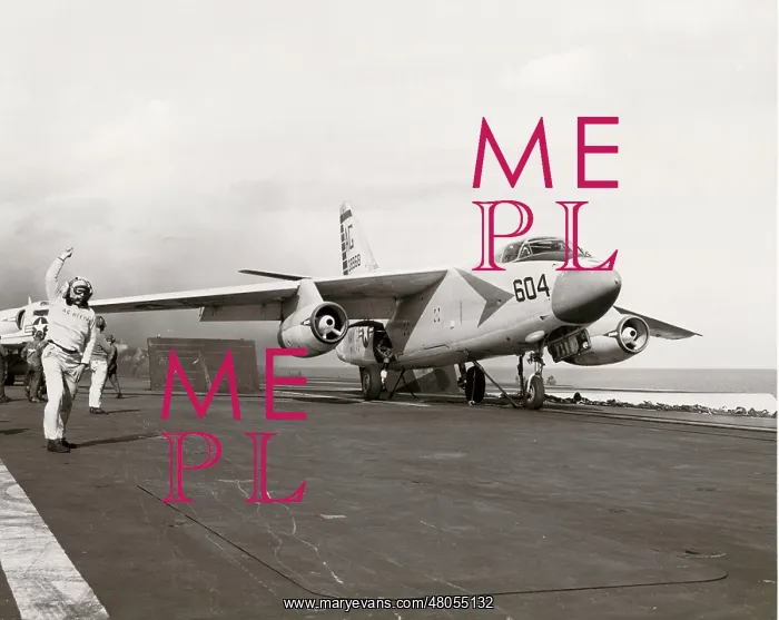 : A Douglas A3D-2 Skywarrior 138968 on the catapult : A Douglas A3D-2 Skywarrior 138968 on the catapult