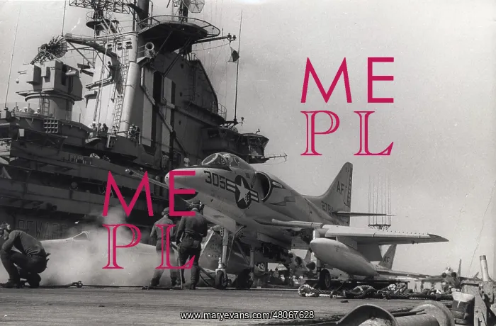 : Douglas A4D Skyhawk about to launch from a carrier : Douglas A4D Skyhawk about to launch from a carrier