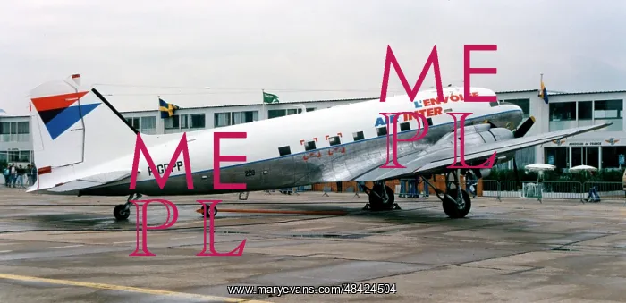 : Douglas C-47AL Skytrain F-GDPP : Douglas C-47AL Skytrain F-GDPP