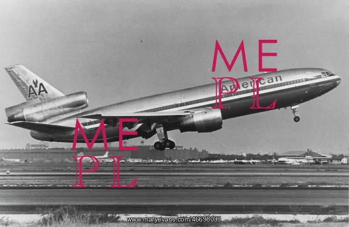  : Douglas DC-10 10 1st Flight American