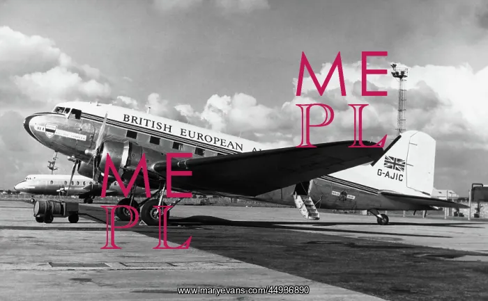 : Douglas DC-3 : Douglas DC-3