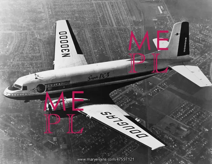  : Douglas DC-3
