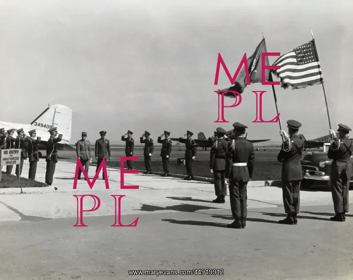 : Douglas DC-3 / C-47 Dakota : Douglas DC-3 / C-47 Dakota