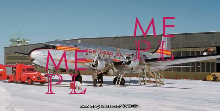 : Douglas DC-4 of Seaboard World (forward view, on the gr : Douglas DC-4 of Seaboard World (forward view, on the gr