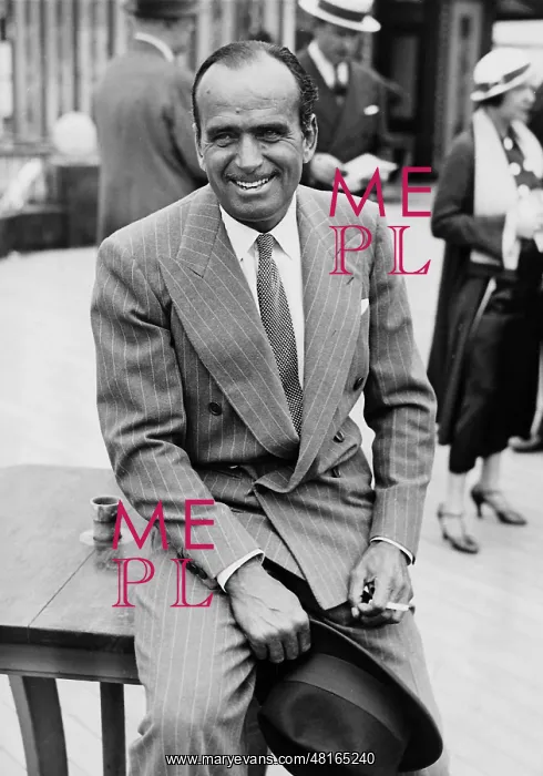: Douglas Fairbanks, 1934 : Douglas Fairbanks, 1934