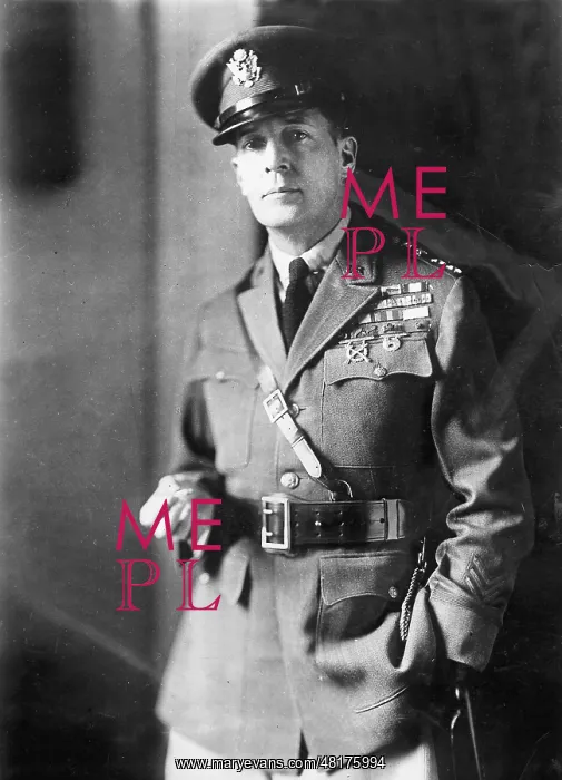 : Douglas MacArthur, 1927 : Douglas MacArthur, 1927