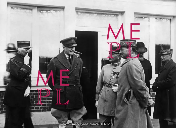 : Douglas MacArthur : Douglas MacArthur