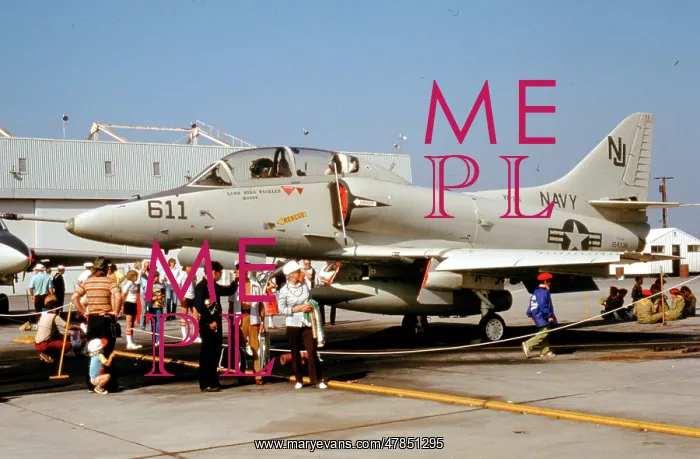 : Douglas TA-4F Skyhawk 154338 : Douglas TA-4F Skyhawk 154338