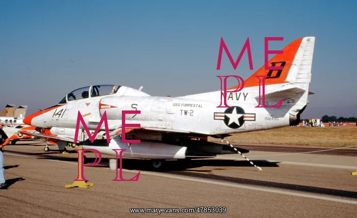 : Douglas TA-4J Skyhawk 158490 : Douglas TA-4J Skyhawk 158490