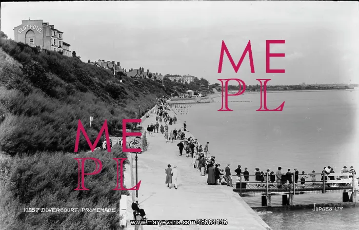 : Dovercourt Promenade : Dovercourt Promenade