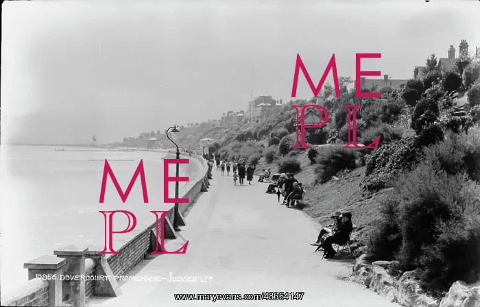 : Dovercourt Promenade : Dovercourt Promenade