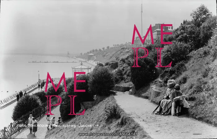 : Dovercourt: The Slopes : Dovercourt: The Slopes
