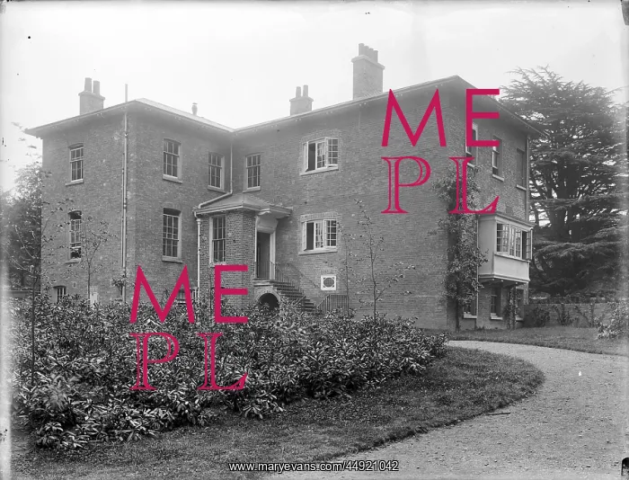 : Dower House in North Cray Road : Dower House in North Cray Road