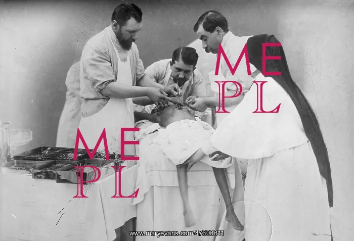: Doyen Performs Conjoined Twins Operation, 1902 : Doyen Performs Conjoined Twins Operation, 1902