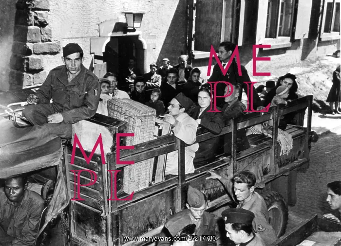 : DPs - Displaced Persons after Second World War : DPs - Displaced Persons after Second World War