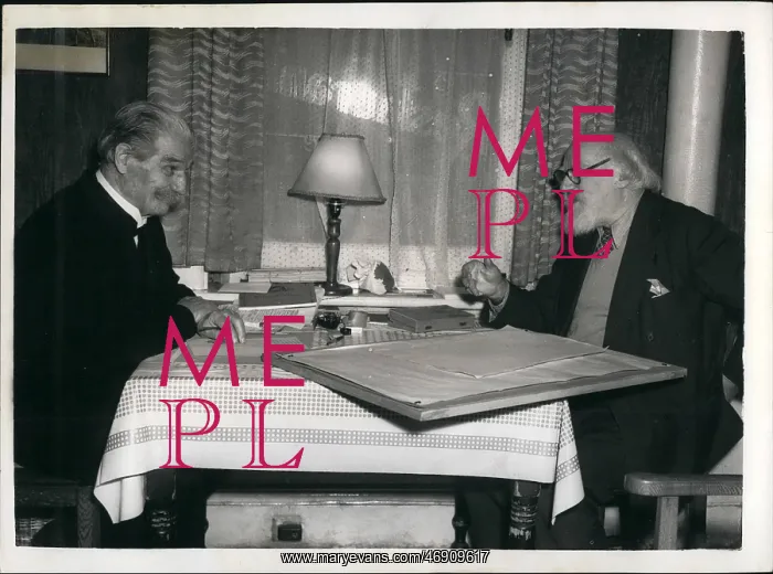 : Dr Albert Schweitzer and Augustus John in London : Dr Albert Schweitzer and Augustus John in London