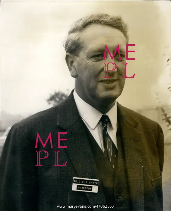 : Dr C E Gordon Smith, Director at Porton Down, Salisbury : Dr C E Gordon Smith, Director at Porton Down, Salisbury