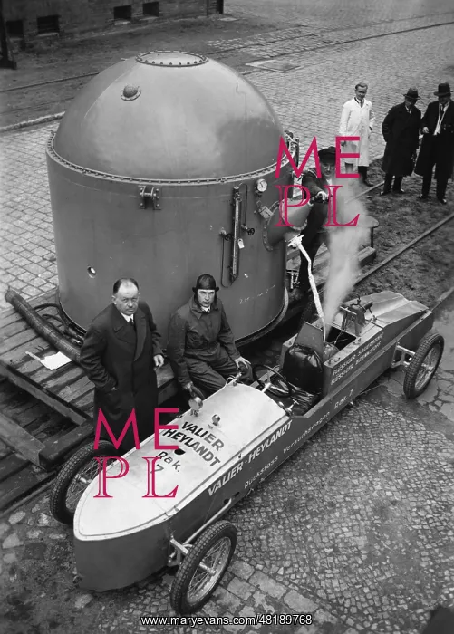 : Dr. Heylandt and Max Valierwith their rocket car, 1930 : Dr. Heylandt and Max Valierwith their rocket car, 1930