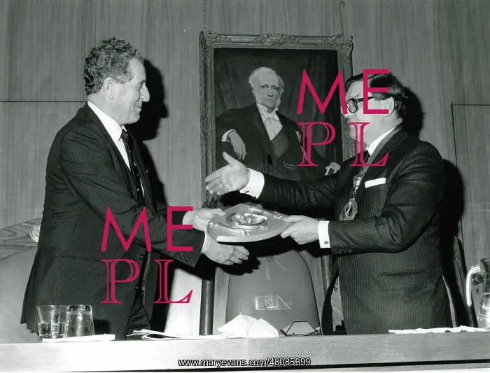 : Dr John William Fozard, OBE, FEng, FRAeS, 1928-1996, RAe : Dr John William Fozard, OBE, FEng, FRAeS, 1928-1996, RAe