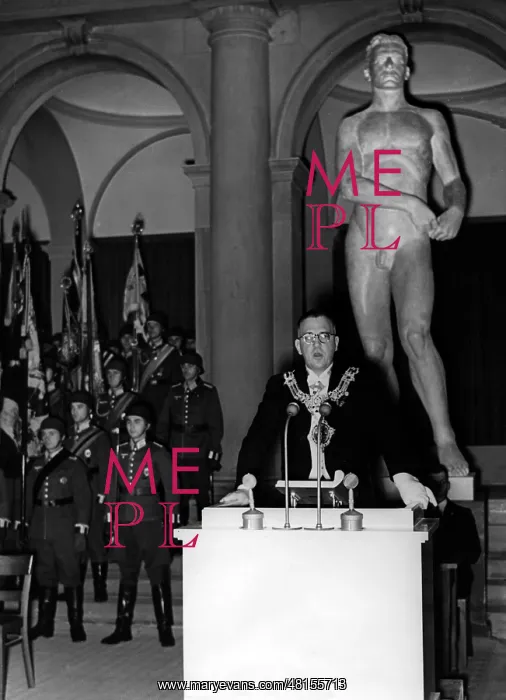 : Dr. Karl Schmidt : Dr. Karl Schmidt