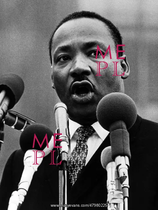 : Dr. Martin Luther King, Jr : Dr. Martin Luther King, Jr