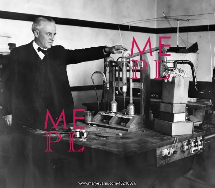 : Dr. Robert Andrews Millikan : Dr. Robert Andrews Millikan