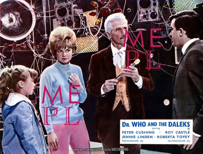 : DR WHO AND THE DALEKS : DR WHO AND THE DALEKS