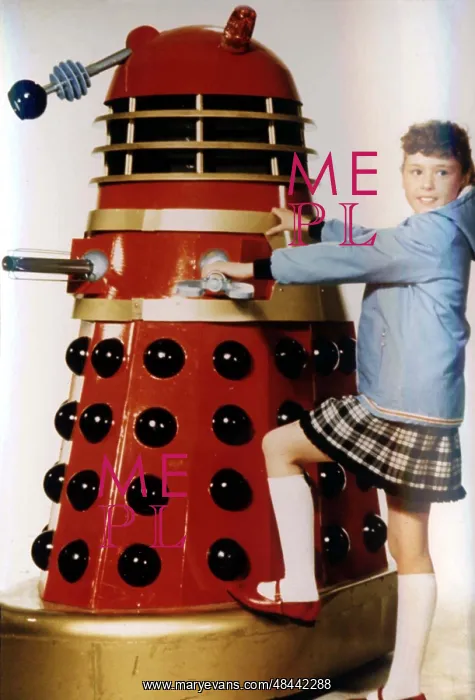 : DR WHO AND THE DALEKS : DR WHO AND THE DALEKS