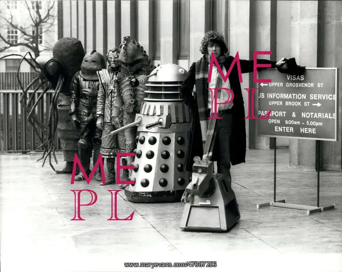 : Dr Who and others queue at American Embassy, London : Dr Who and others queue at American Embassy, London