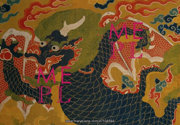 : Dragon in Flight – amongst clouds : Dragon in Flight – amongst clouds