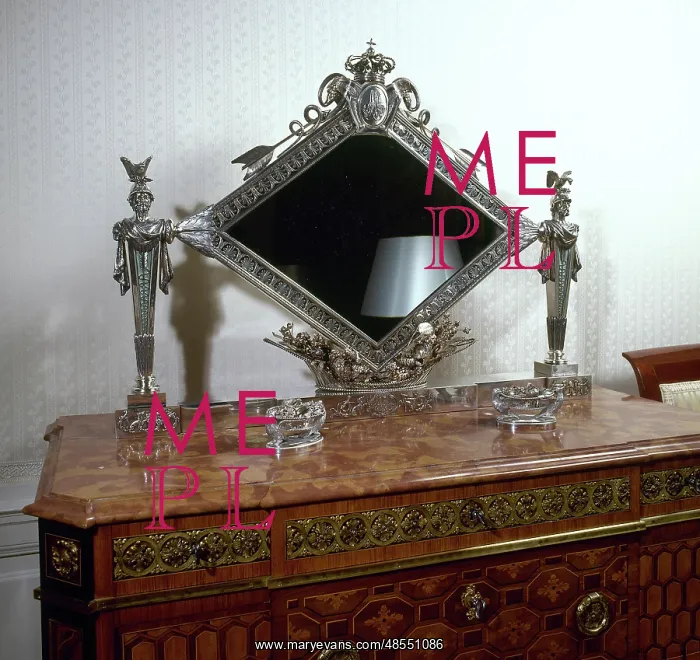  : Dressing table. Royal Palace of El Pardo. Spain